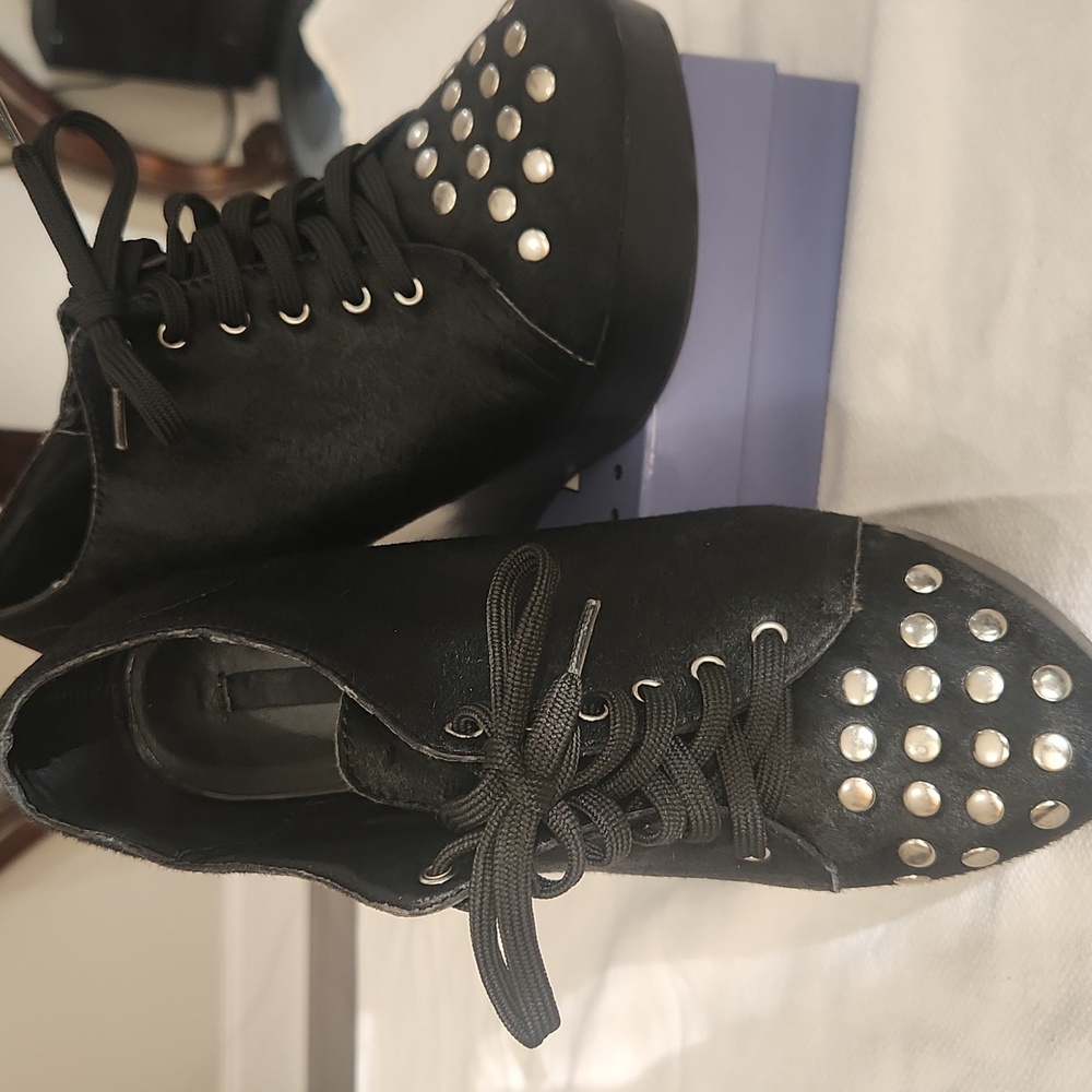 Kensie Pretty Girl Calf Hair Black Silver Studded Wedges Size 8